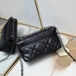 Women’s Fashion Sheepskin Chain Crossbody Bag - Image 8
