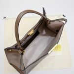 Ladies classic fashion handbag - Image 3