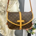 Louis Vuitton Monogram Canvas Saumur MM M42256 - Image 3