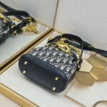 Women’s fashionable shoulder crossbody bucket bag - Image 4