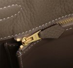Hermès Kelly Togo Calf Gold hardware Elephant grey size: 25Cm/ 28Cm - Image 9