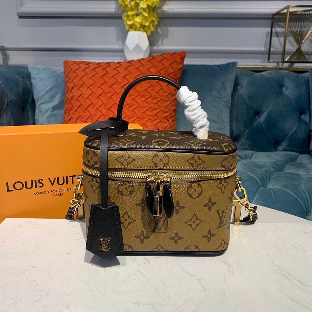 d3ef870074bc7c3c239cf584d9cb85a427532298 Louis Vuitton Monogram Vanity PM M42264 - Image 1