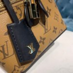 Louis Vuitton Monogram Vanity PM M42264 - Image 4