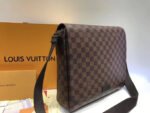 Louis Vuitton Damier Ebene Canvas District MM N41213 - Image 3