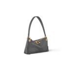 LOUIS VUITTON POCHETTE S�VRES M12174 (25*13*5cm)