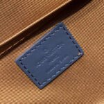 Louis Vuitton Monogram Camera Bag M41510 - Image 8