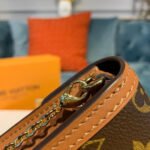 Louis Vuitton Monogram Canvas Dauphine Chain Wallet M68746 - Image 7