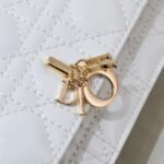 Women’s Fashion Pearl Clutch - Image 5