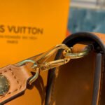 Louis Vuitton Bumbag Dauphine M58881 - Image 7