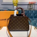 Louis Vuitton Monogram Canvas Montaigne BB M44671 - Image 4