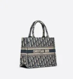 Small school bag blue diagonal embroidery (26.5 x 21 x 14 cm)